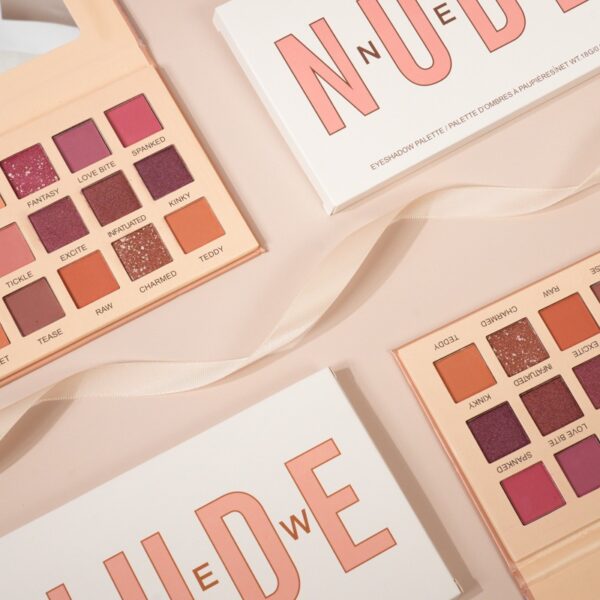 18-color Desert Rose Matte Pearlescent Eyeshadow Palette Earth Color Multi-purpose Color Eyeshadow Palette - Image 4